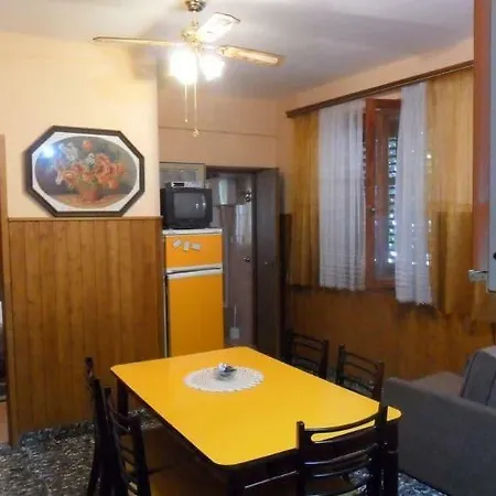 Maca & Apartment Trogir