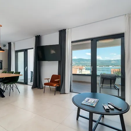 Maca & Apartment