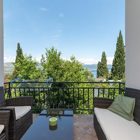 Maca & Apartment Trogir