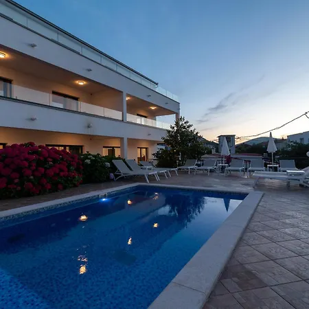 Maca & Apartament Trogir