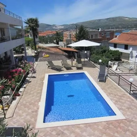 Apartamento Maca Apartments&suites *