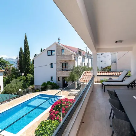Maca & Lejlighed Trogir